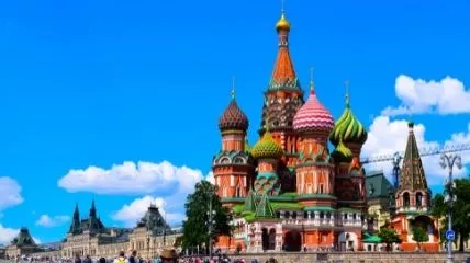 A beautiful castle of Russia to visit